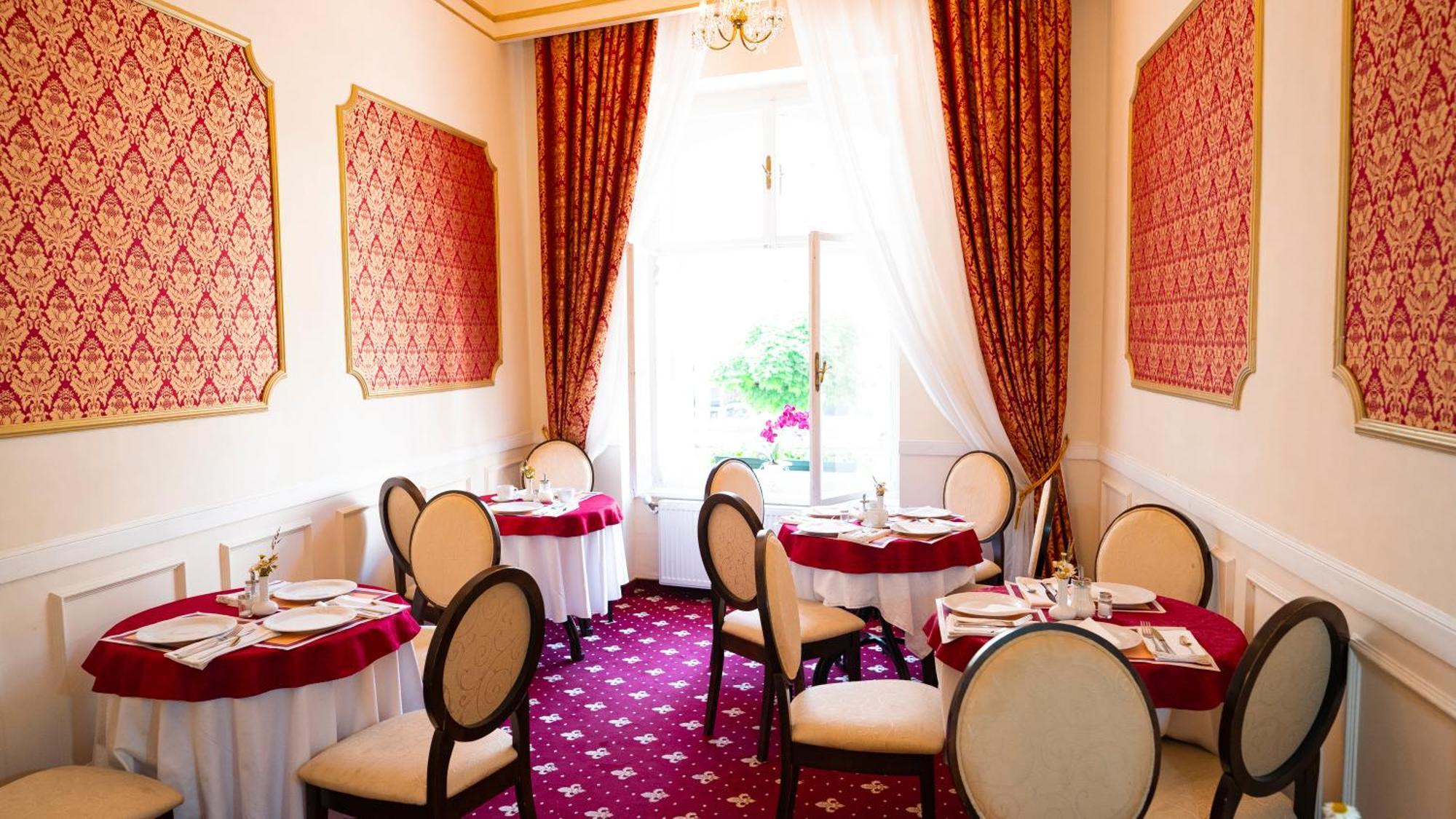 Alisa Hotel