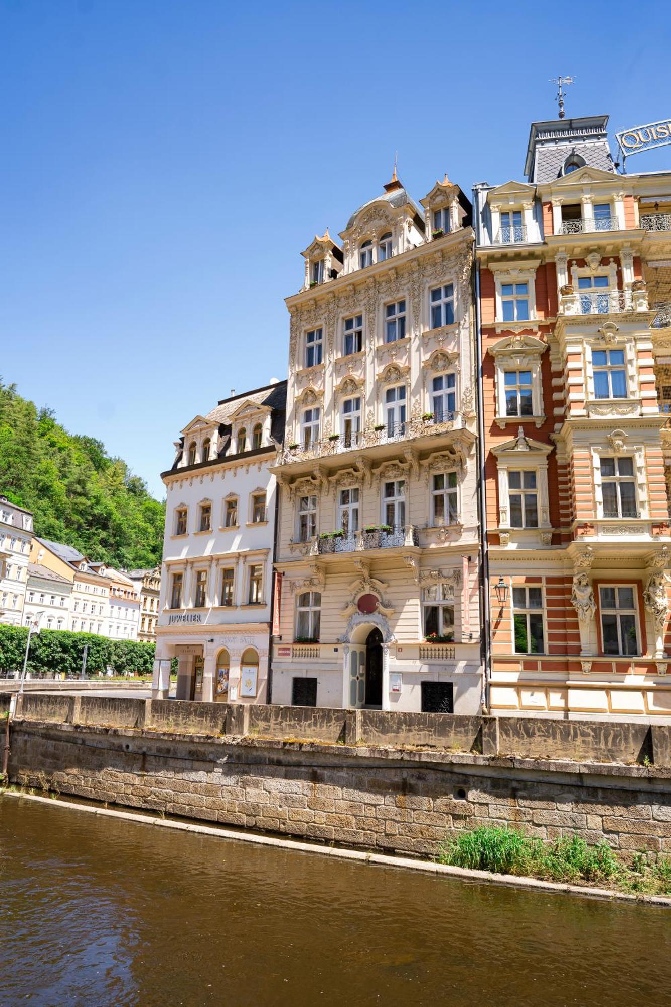 Hotel Alisa 4*