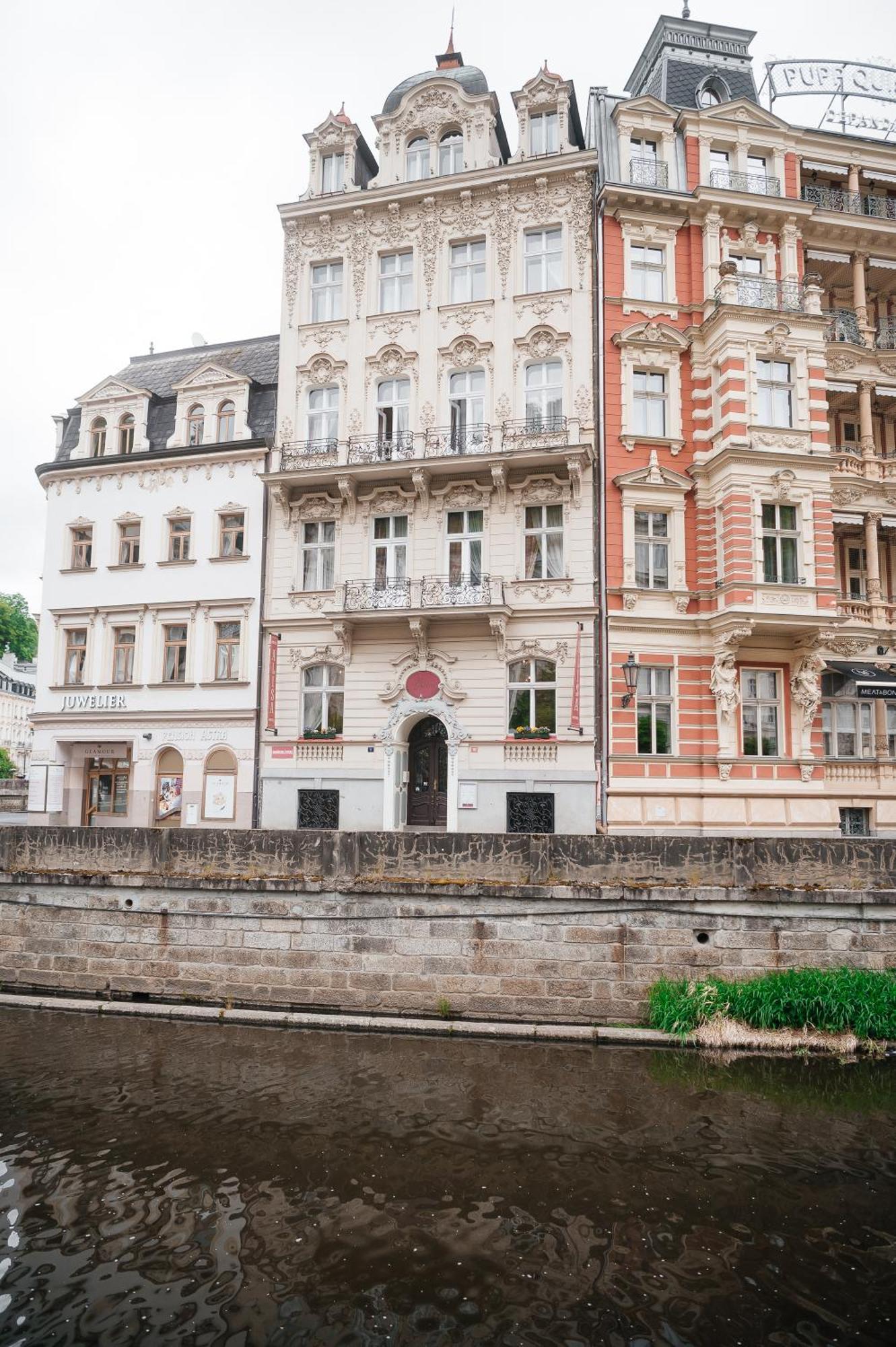 Alisa Karlovy Vary
